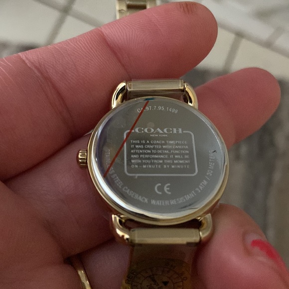 Coach watch - Picture 9 of 11